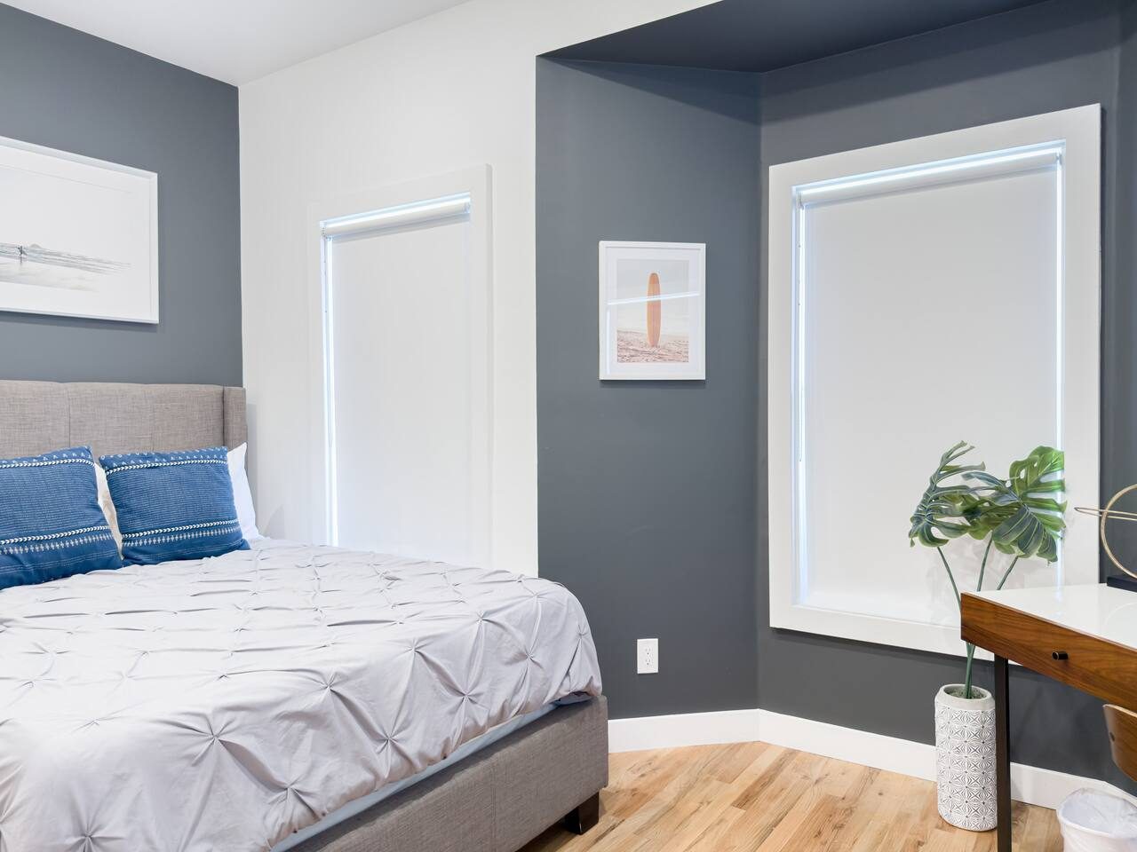 Bedroom 2 (queen)